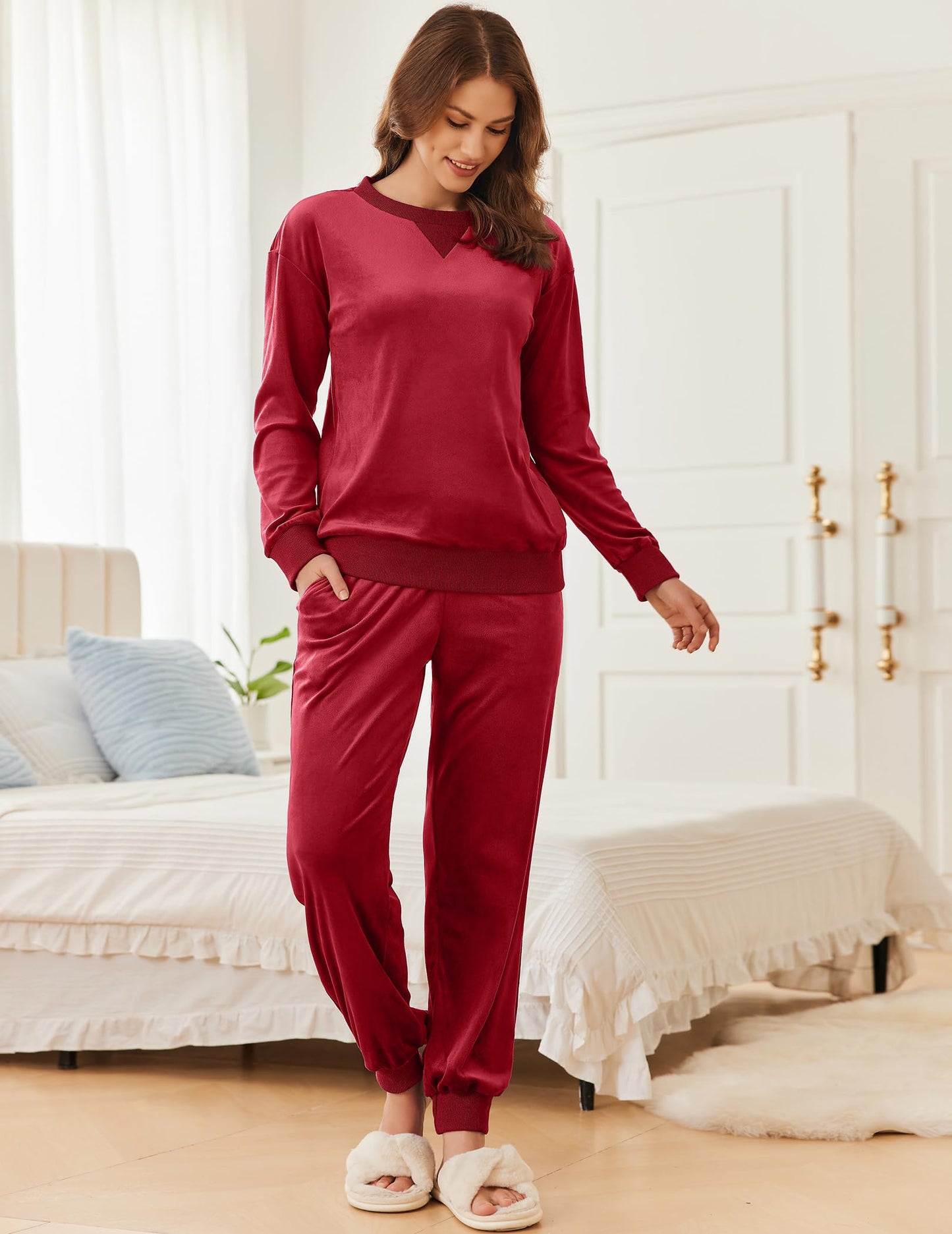 Ekouaer Womens Pajamas Sets Velvet Long Sleeve Jogger Pjs Soft Sleepwear 2 Piece Lounge Sets Casual Tracksuits